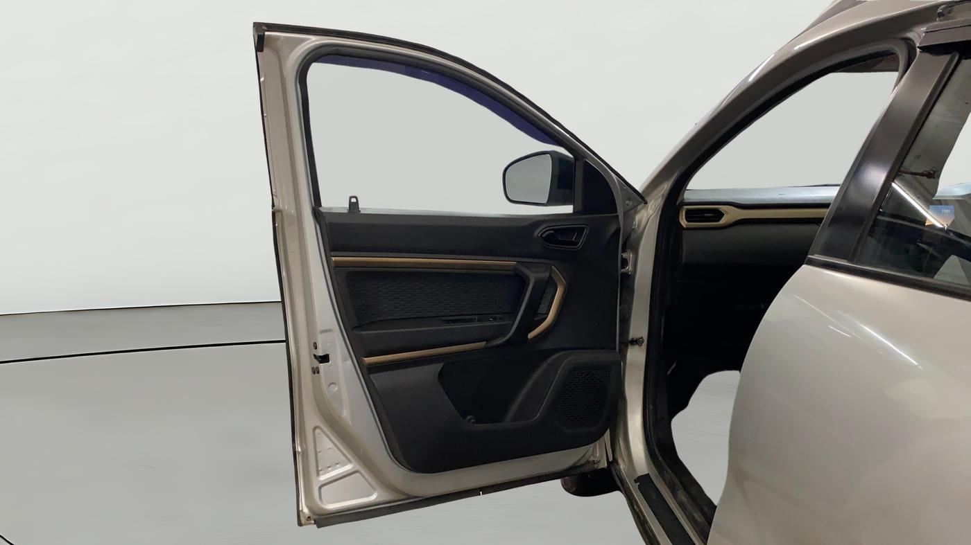 2021 Renault Kiger RXT (O) MT, Petrol, Manual, 45,626 km, LHS Front Door