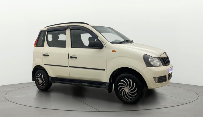 2013 Mahindra Quanto C4, Diesel, Manual, 48,755 km, Right Front Diagonal