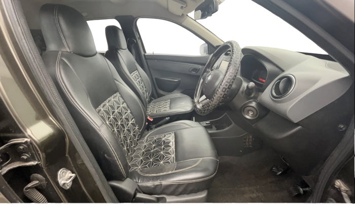 2017 Renault Kwid RXT 1.0 AMT (O), Petrol, Automatic, 50,004 km, Right Side Front Door Cabin