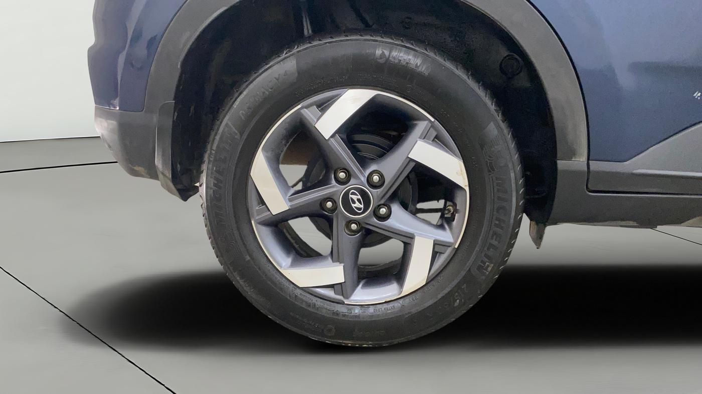 2022 Hyundai VENUE SX 1.5 (O) EXECUTIVE CRDI, Diesel, Manual, 82,560 km, Right Rear Wheel