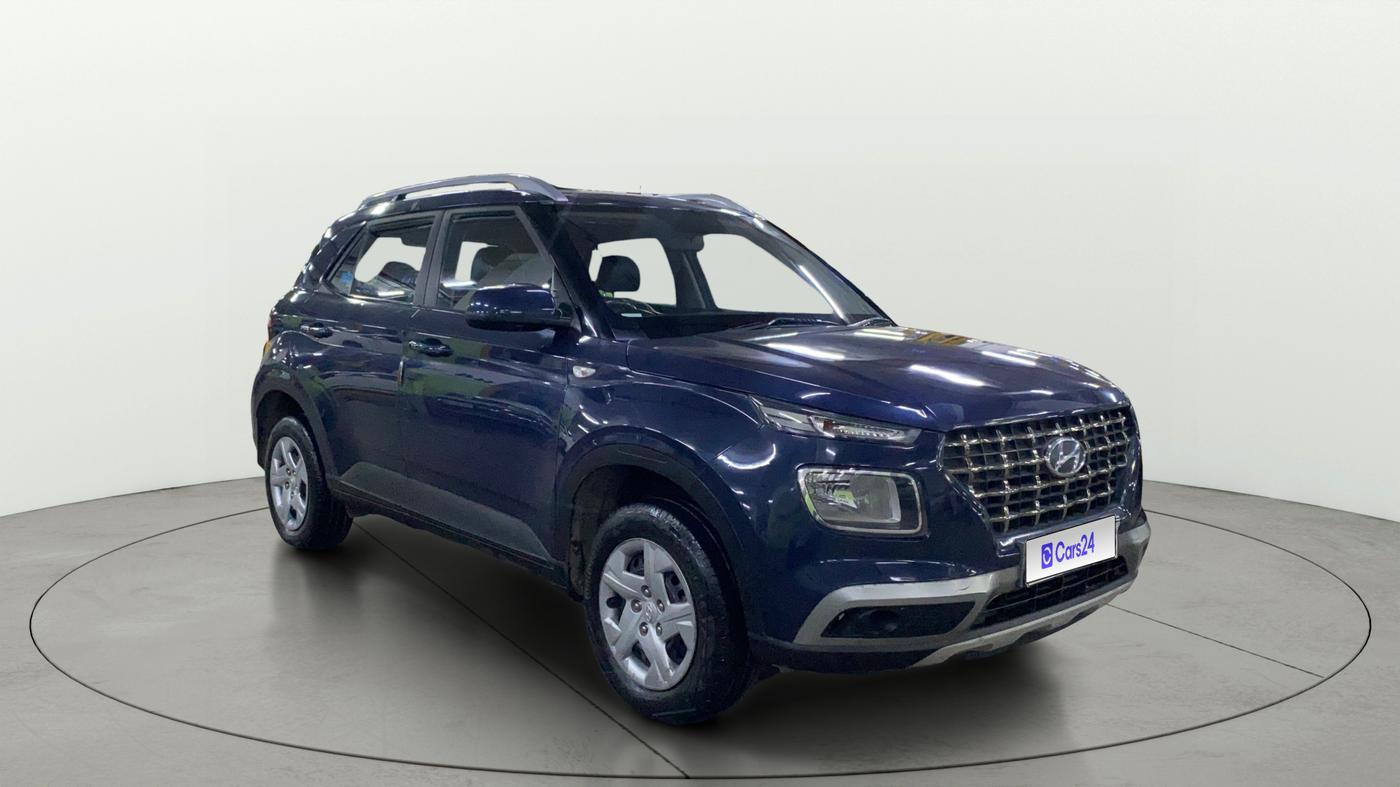 2022 Hyundai VENUE S 1.2, Petrol, Manual, 74,132 km, Right Front Diagonal