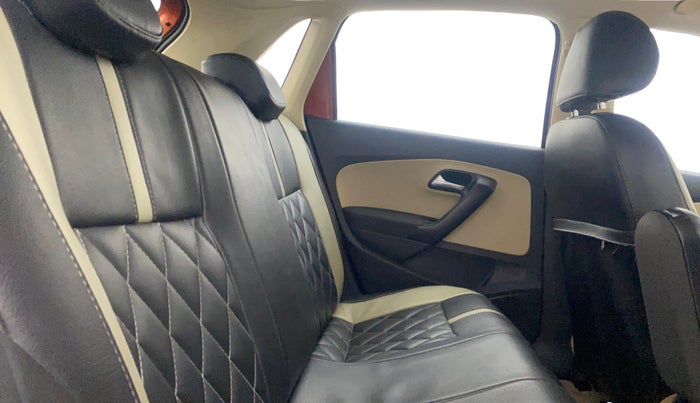 2015 Volkswagen Polo HIGHLINE1.5L, Diesel, Manual, 82,713 km, Right Side Rear Door Cabin