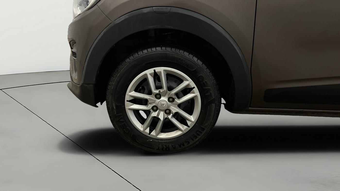 2024 Renault TRIBER RXT, Petrol, Manual, 15,192 km, Left Front Wheel