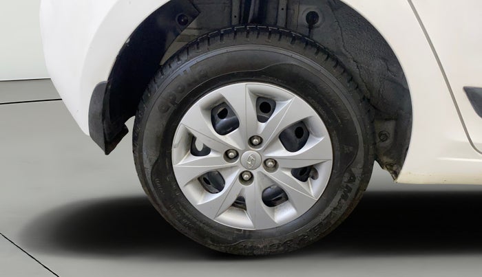 2019 Hyundai Elite i20 MAGNA PLUS 1.2, Petrol, Manual, 9,816 km, Right Rear Wheel