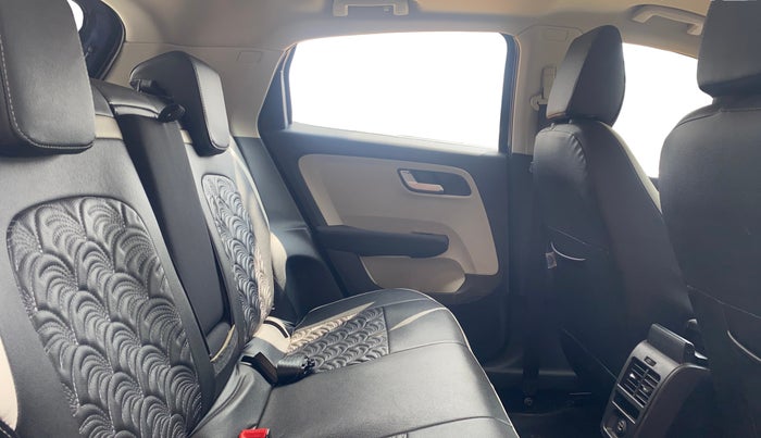 2023 Tata ALTROZ XZA + SUNROOF, Petrol, Automatic, 24,105 km, Right Side Rear Door Cabin