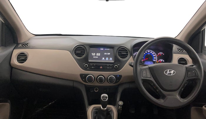 2017 Hyundai Grand i10 SPORTZ (O) 1.2 KAPPA VTVT, Petrol, Manual, 70,552 km, Dashboard