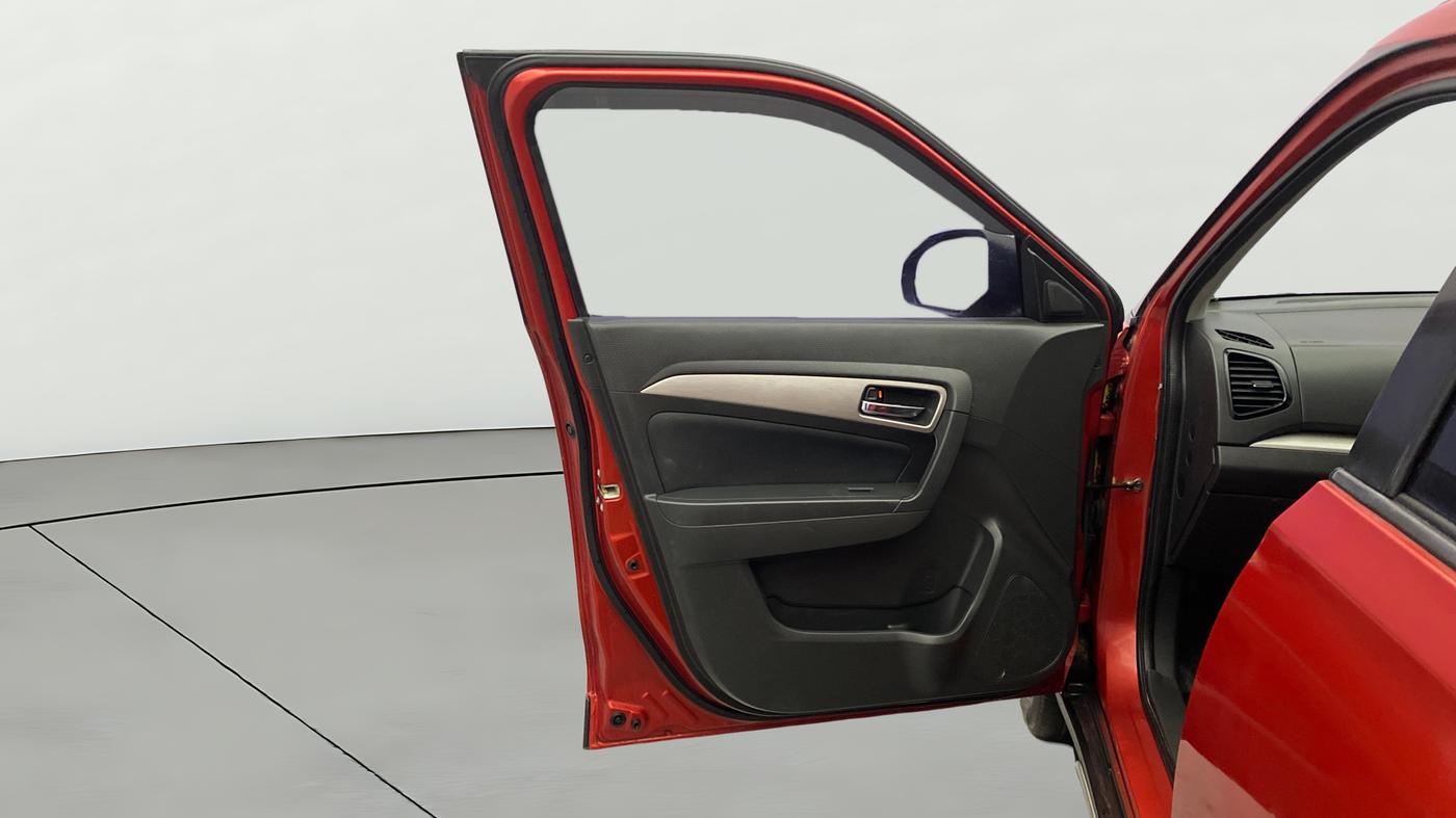 2016 Maruti Vitara Brezza ZDI, Diesel, Manual, 1,05,189 km, LHS Front Door