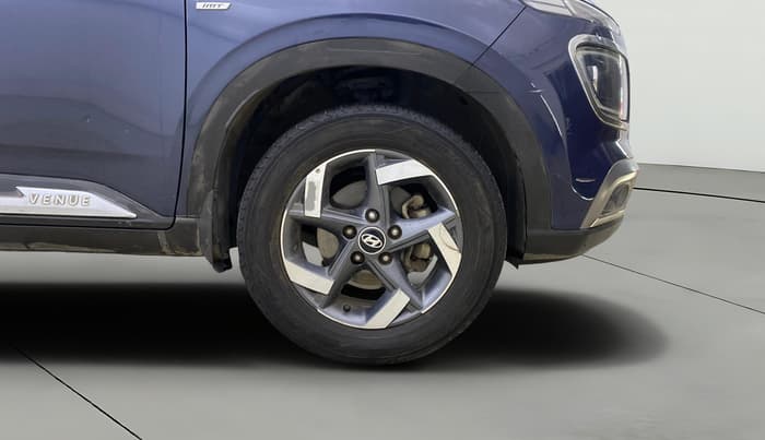2020 Hyundai VENUE SX 1.0 TURBO IMT, Petrol, Manual, 1,08,530 km, Right Front Wheel