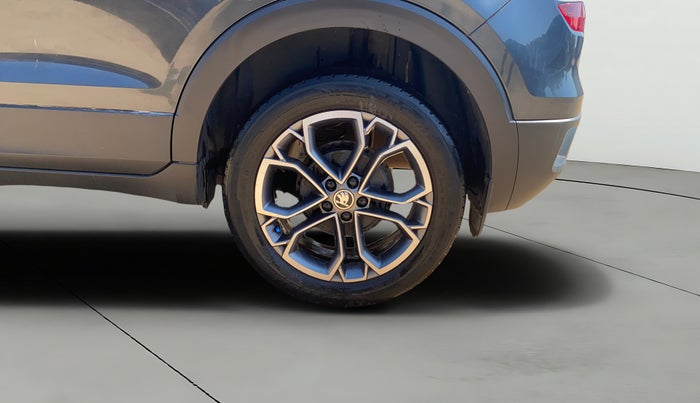 2022 Skoda KUSHAQ STYLE 1.5L TSI DSG, Petrol, Automatic, 79,930 km, Left Rear Wheel