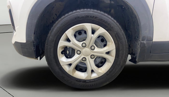 2023 KIA SONET HTE 1.2, Petrol, Manual, 6,337 km, Left Front Wheel