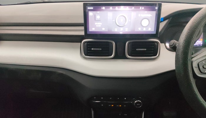 2024 Tata PUNCH Accomplished Plus AMT, Petrol, Automatic, 1,174 km, Air Conditioner