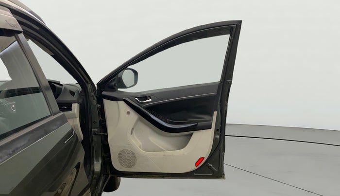 2021 Tata NEXON XZA PLUS (O) DIESEL, Diesel, Automatic, 60,757 km, RHS Front Door