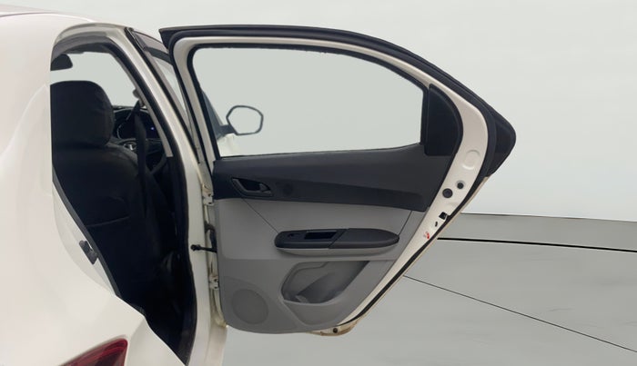 2023 Tata Tiago XT PETROL, Petrol, Manual, 5,425 km, RHS Rear Door