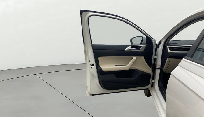 2022 Volkswagen VIRTUS HIGHLINE TSI 1.0 AT, Petrol, Automatic, 28,552 km, LHS Front Door