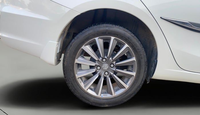 2022 Maruti Ciaz ALPHA 1.5 SHVS PETROL, Petrol, Manual, 20,693 km, Right Rear Wheel