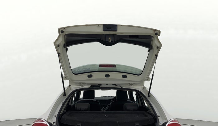 2017 Maruti Baleno DELTA PETROL 1.2, Petrol, Manual, 1,19,690 km, Boot Door Open