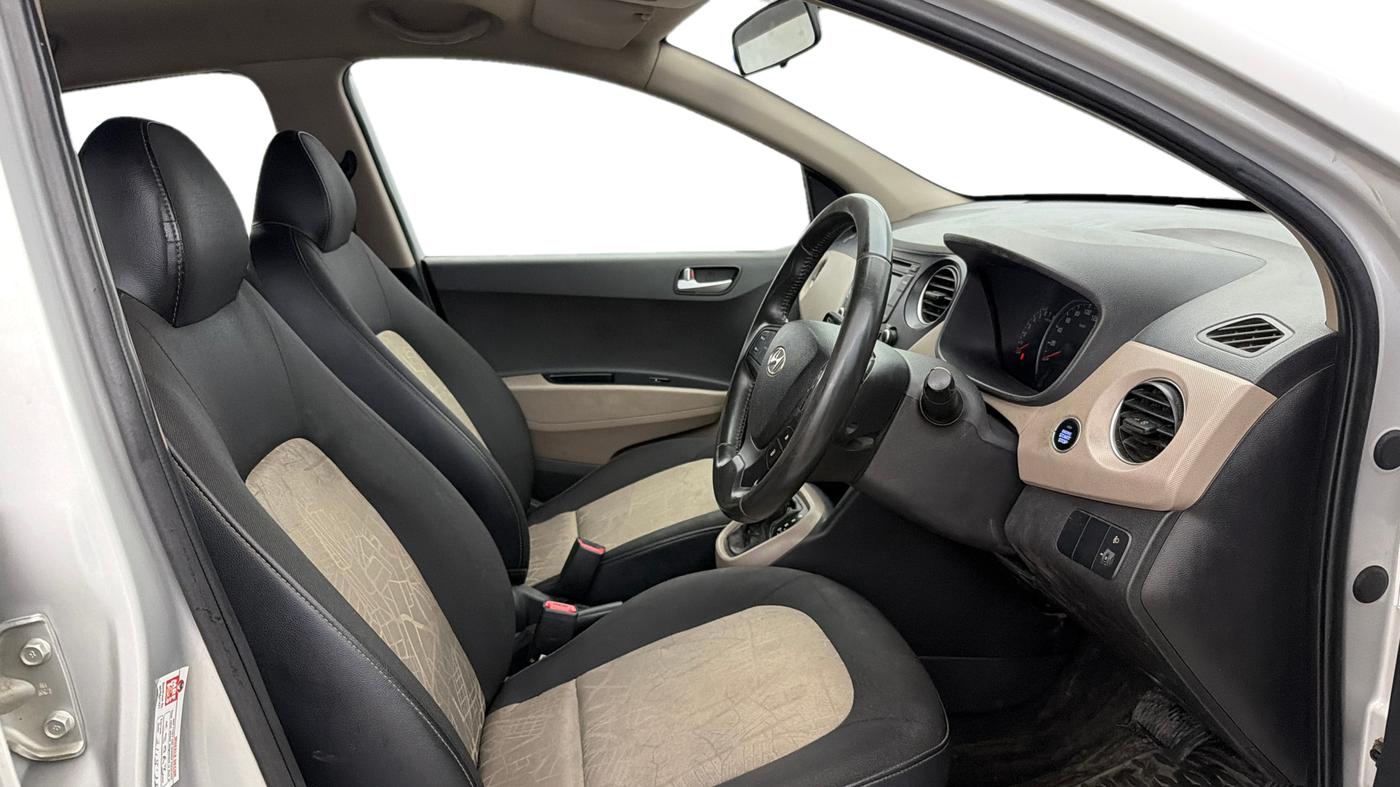2016 Hyundai Grand i10 ASTA AT 1.2 KAPPA VTVT, Petrol, Automatic, 65,031 km, Right Side Front Door Cabin