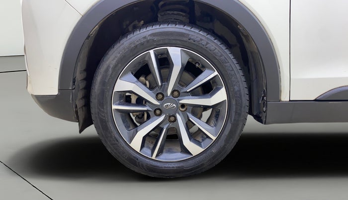 2020 Mahindra XUV300 W8 (O) 1.2 PETROL, Petrol, Manual, 42,702 km, Left Front Wheel