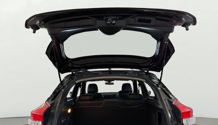 2022 Nissan Kicks XV 1.5, Petrol, Manual, 49,244 km, Boot Door Open