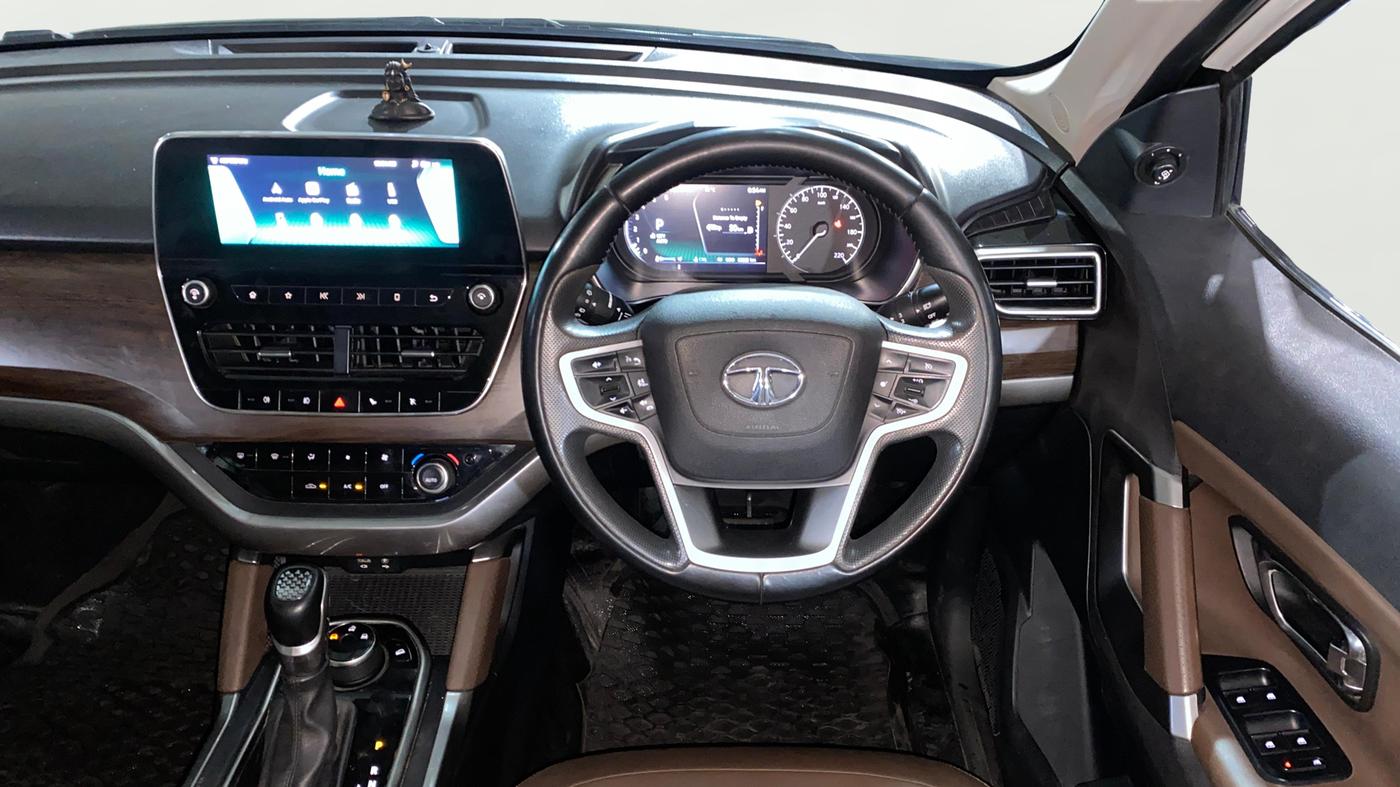 2021 Tata Harrier XZA PLUS 2.0L, Diesel, Automatic, 80,367 km, Steering Wheel Close Up