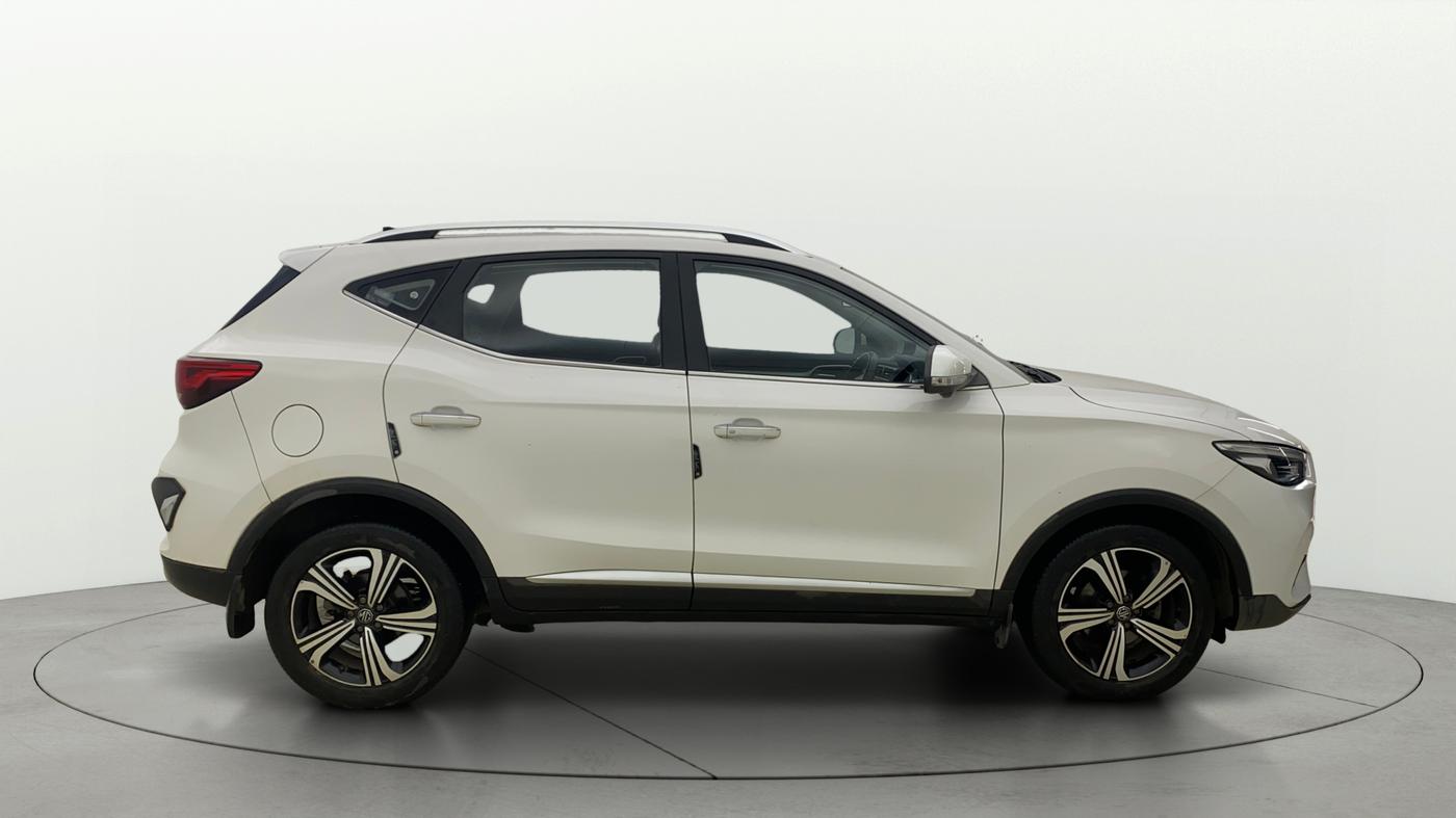 2022 MG ASTOR SHARP 1.5 MT, Petrol, Manual, 43,322 km, Right Side View