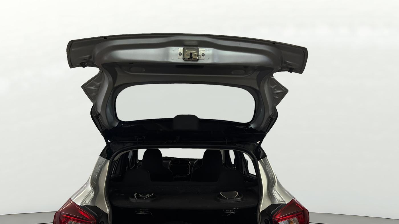 2024 Renault Kwid CLIMBER MT 1.0, CNG, Manual, 9,942 km, Boot Door Open