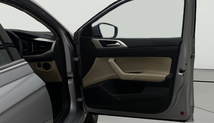 2022 Volkswagen VIRTUS TOPLINE TSI 1.0 AT, Petrol, Automatic, 87,598 km, RHS Front Door