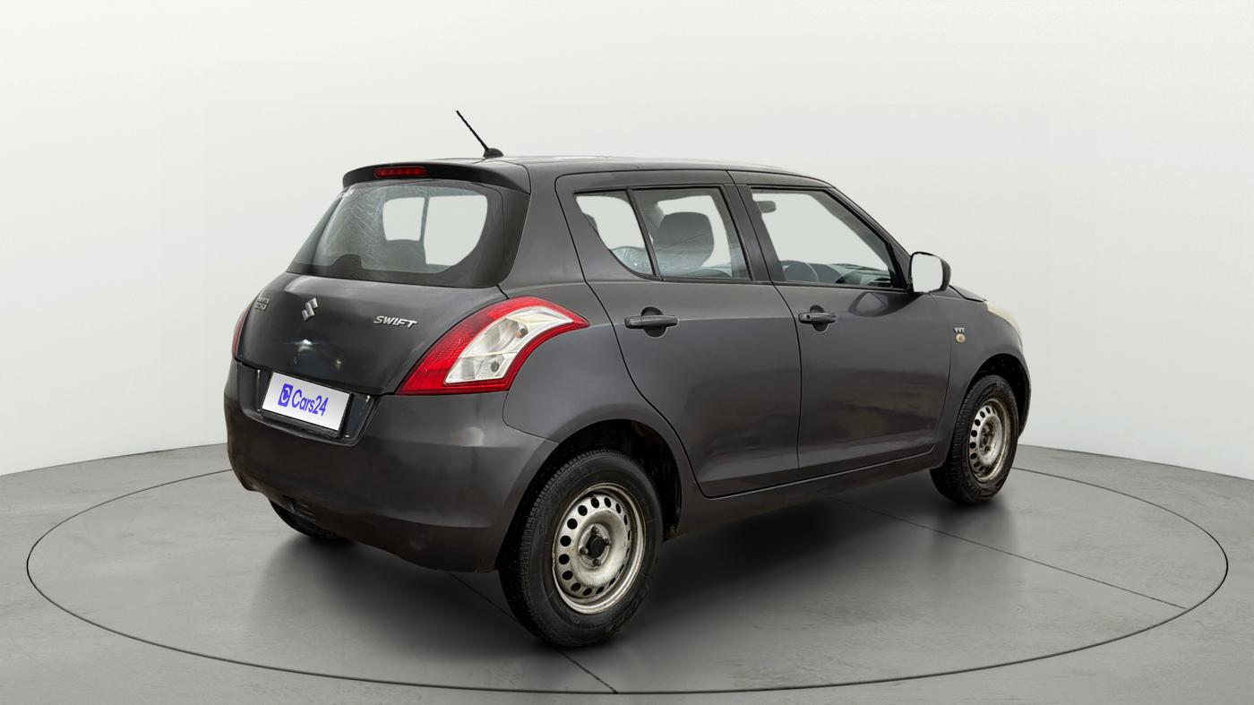 2017 Maruti Swift LXI (O), Petrol, Manual, 67,824 km, Right Back Diagonal