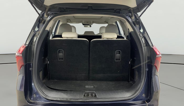 2021 Mahindra XUV700 AX 7 P MT 7 STR, Petrol, Manual, 79,059 km, Boot Open Zoomed View