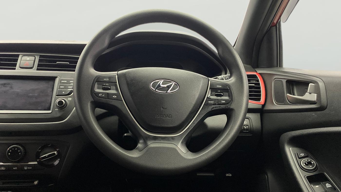 2019 Hyundai Elite i20 SPORTZ PLUS 1.2 DUAL TONE, Petrol, Manual, 54,458 km, Steering Wheel Close Up