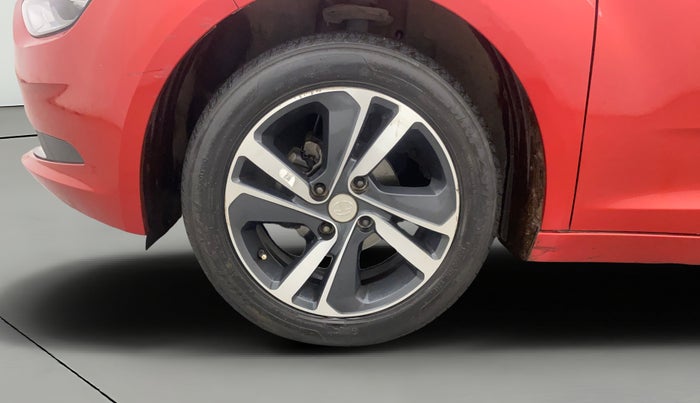 2021 Tata ALTROZ XZ PETROL, Petrol, Manual, 31,006 km, Left Front Wheel