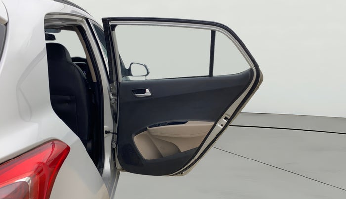 2016 Hyundai Grand i10 SPORTZ 1.2 KAPPA VTVT, CNG, Manual, 85,587 km, RHS Rear Door