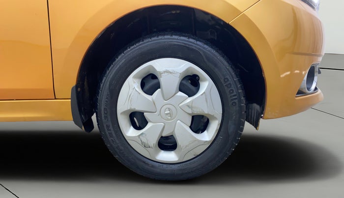 2018 Tata Tiago XZ PETROL, Petrol, Manual, 28,115 km, Right Front Wheel