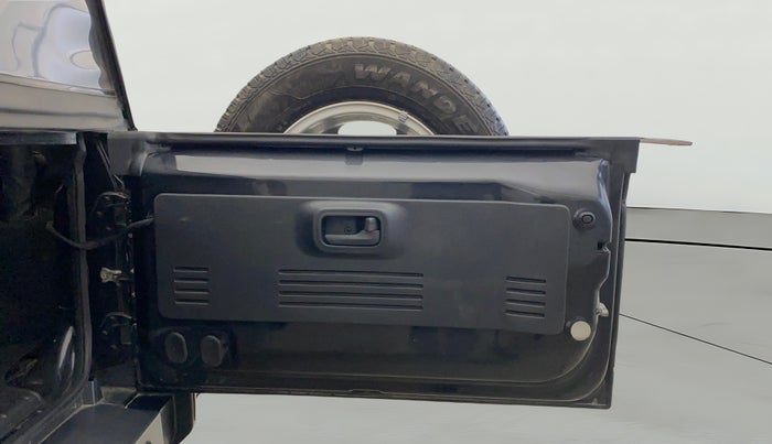 2021 Mahindra Thar LX  P 4WD AT CONVERTIBLE, Petrol, Automatic, 36,890 km, Boot Door Open