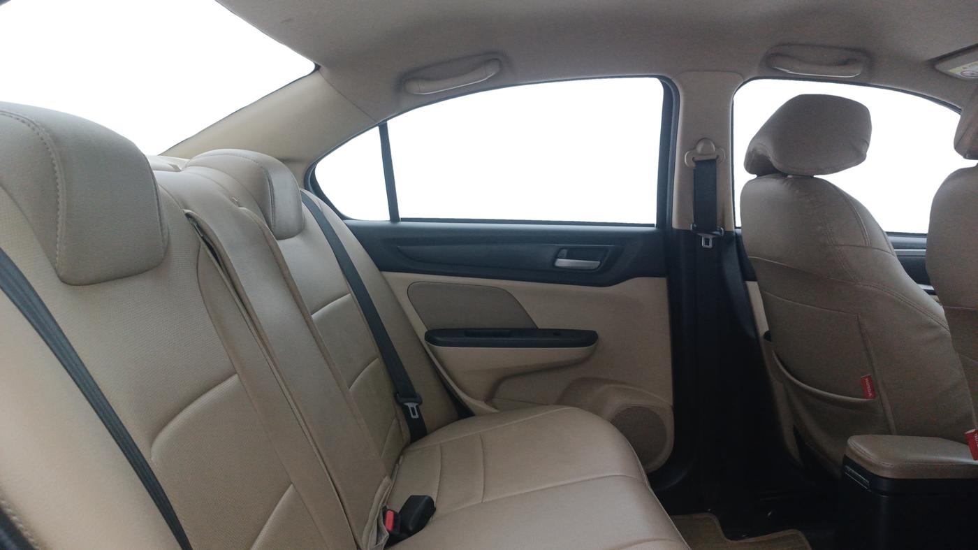 2022 Honda Amaze 1.2L I-VTEC VX CVT, Petrol, Automatic, 67,736 km, Right Side Rear Door Cabin