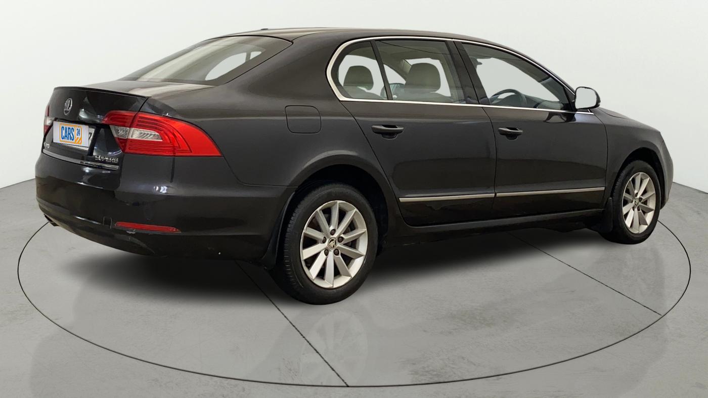 2015 Skoda Superb ELEGANCE 1.8 TSI AT, Petrol, Automatic, 71,019 km, Right Back Diagonal