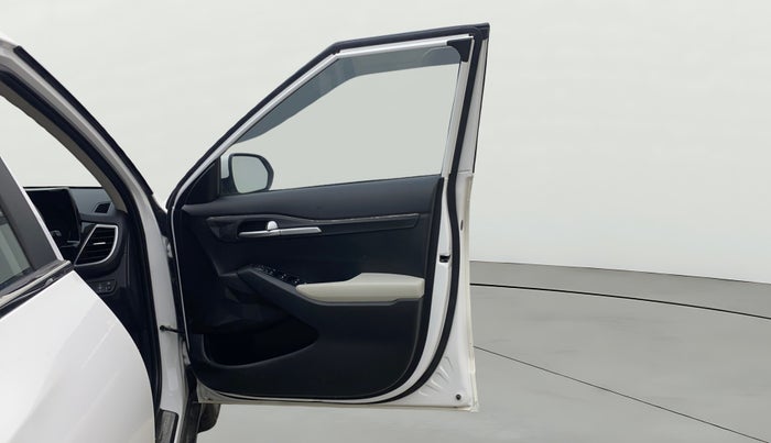 2021 KIA SELTOS HTK PLUS 1.5 IMT, Petrol, Manual, 17,083 km, RHS Front Door