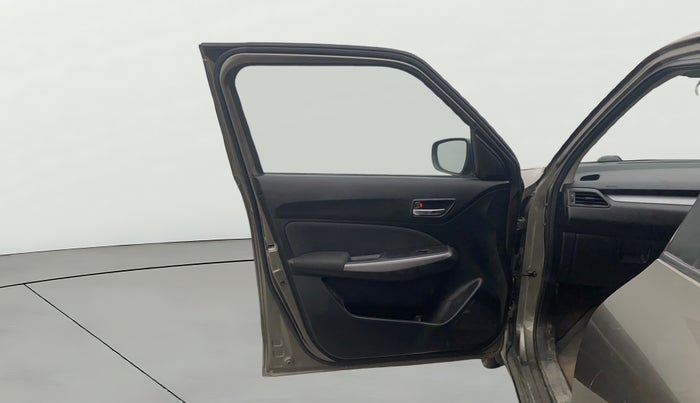 2023 Maruti Swift ZXI CNG, CNG, Manual, 38,643 km, LHS Front Door