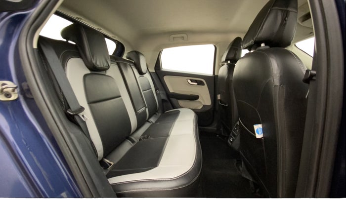 2022 Tata ALTROZ XZA, CNG, Automatic, 43,743 km, Right Side Rear Door Cabin