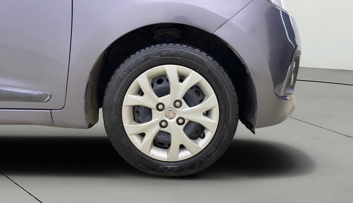 2016 Hyundai Grand i10 SPORTZ 1.2 KAPPA VTVT, Petrol, Manual, 35,876 km, Right Front Wheel