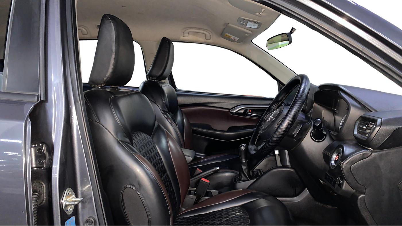 2024 Maruti Grand Vitara SIGMA SMART HYBRID, Petrol, Manual, 44,048 km, Right Side Front Door Cabin