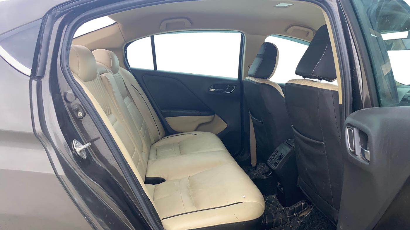 2019 Honda City 1.5L I-VTEC V MT, Petrol, Manual, 50 km, Right Side Rear Door Cabin