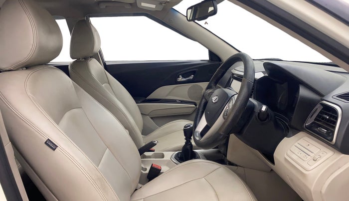 2021 Mahindra XUV300 W8 (O) 1.5 DIESEL, Diesel, Manual, 62,543 km, Right Side Front Door Cabin