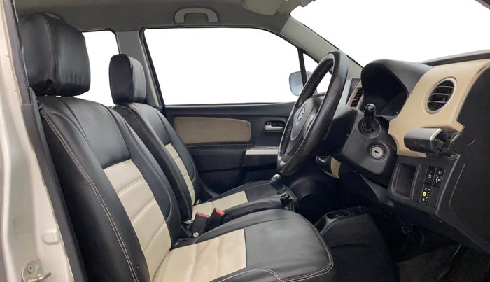 2015 Maruti Wagon R 1.0 LXI CNG, CNG, Manual, 78,270 km, Right Side Front Door Cabin