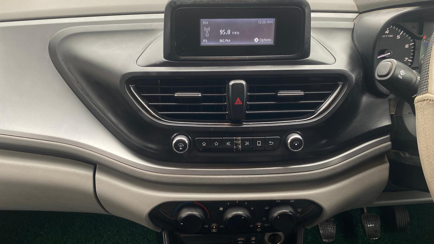 2020 Tata ALTROZ XM PETROL, Petrol, Manual, 43,045 km, Air Conditioner