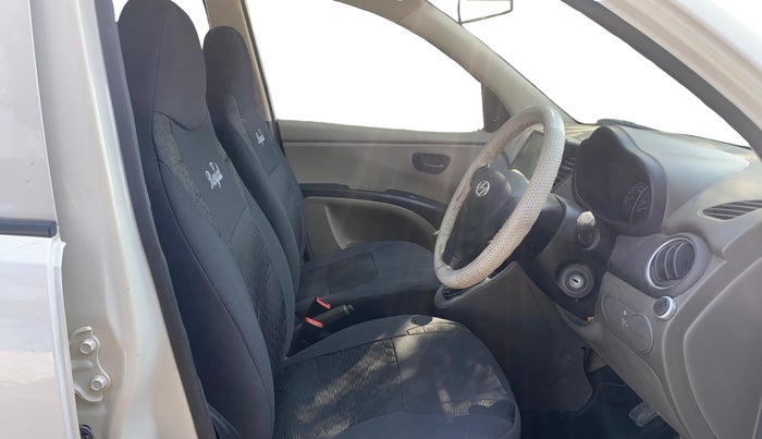 2014 Hyundai i10 MAGNA 1.1, CNG, Manual, 91,829 km, Right Side Front Door Cabin