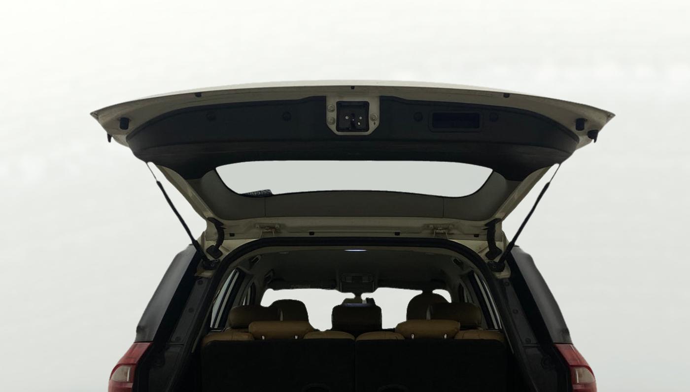 2020 Mahindra XUV500 W7, Diesel, Manual, 44,835 km, Boot Door Open