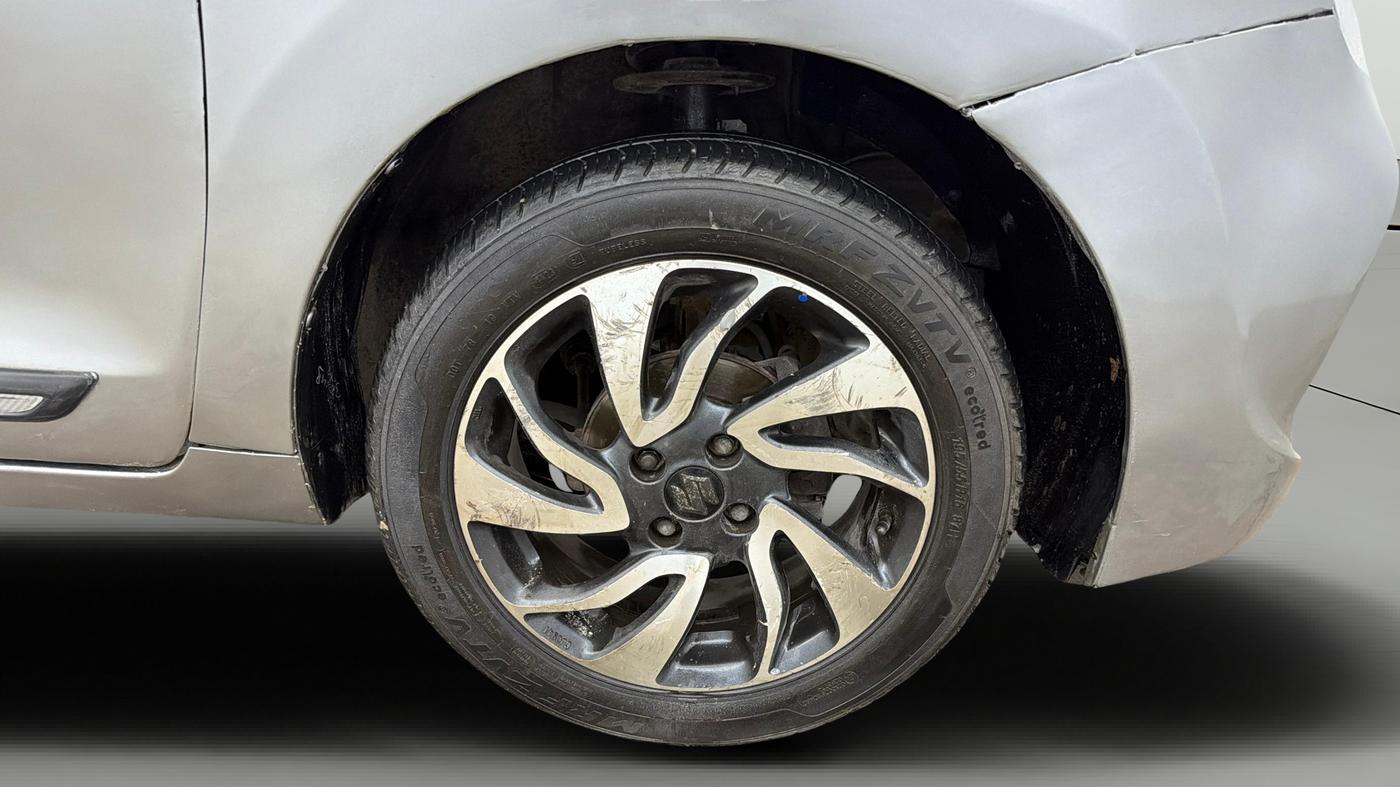 2019 Maruti Baleno ZETA PETROL 1.2, Petrol, Manual, 91,639 km, Right Front Wheel