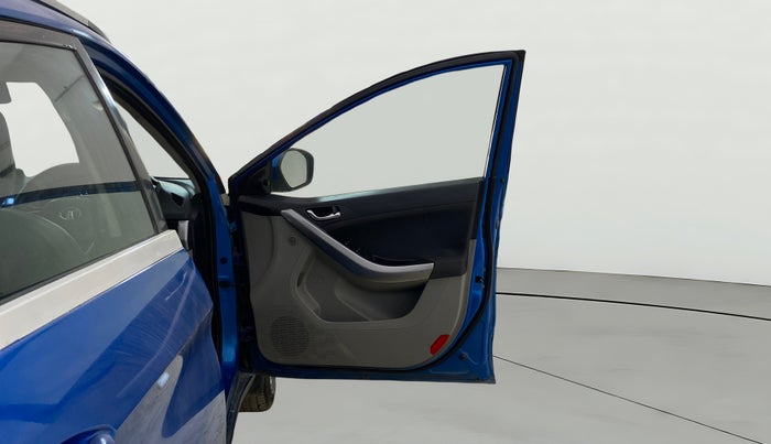 2017 Tata NEXON XZ PLUS PETROL, Petrol, Manual, 1,17,602 km, RHS Front Door