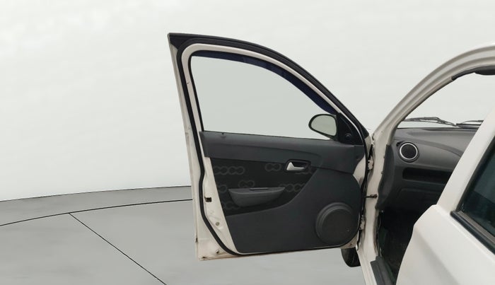 2014 Maruti Alto 800 LXI, CNG, Manual, 63,944 km, LHS Front Door